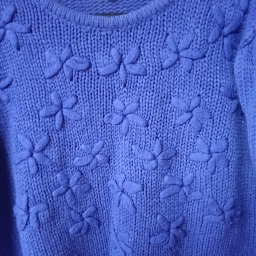 Elegant Blue Floral Knit Sweater